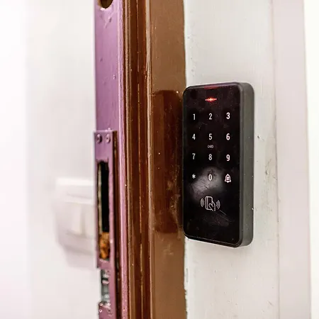 Deluxe Pantheon * Rom