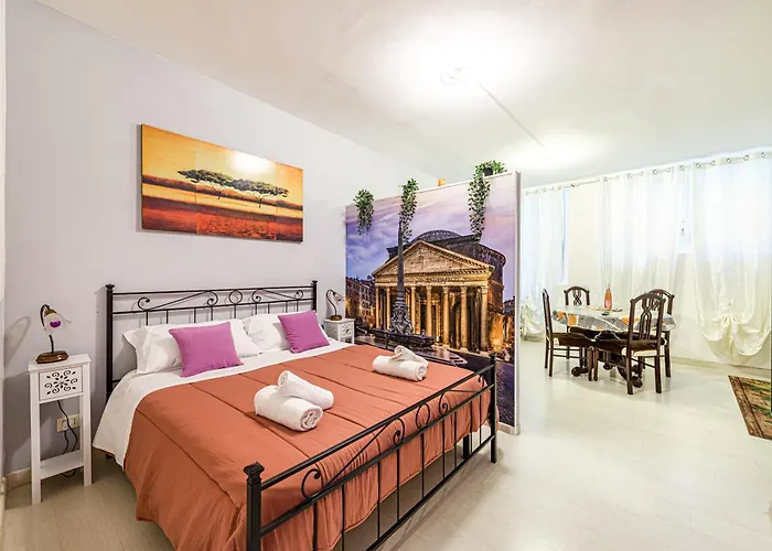 Deluxe Pantheon Apartament *